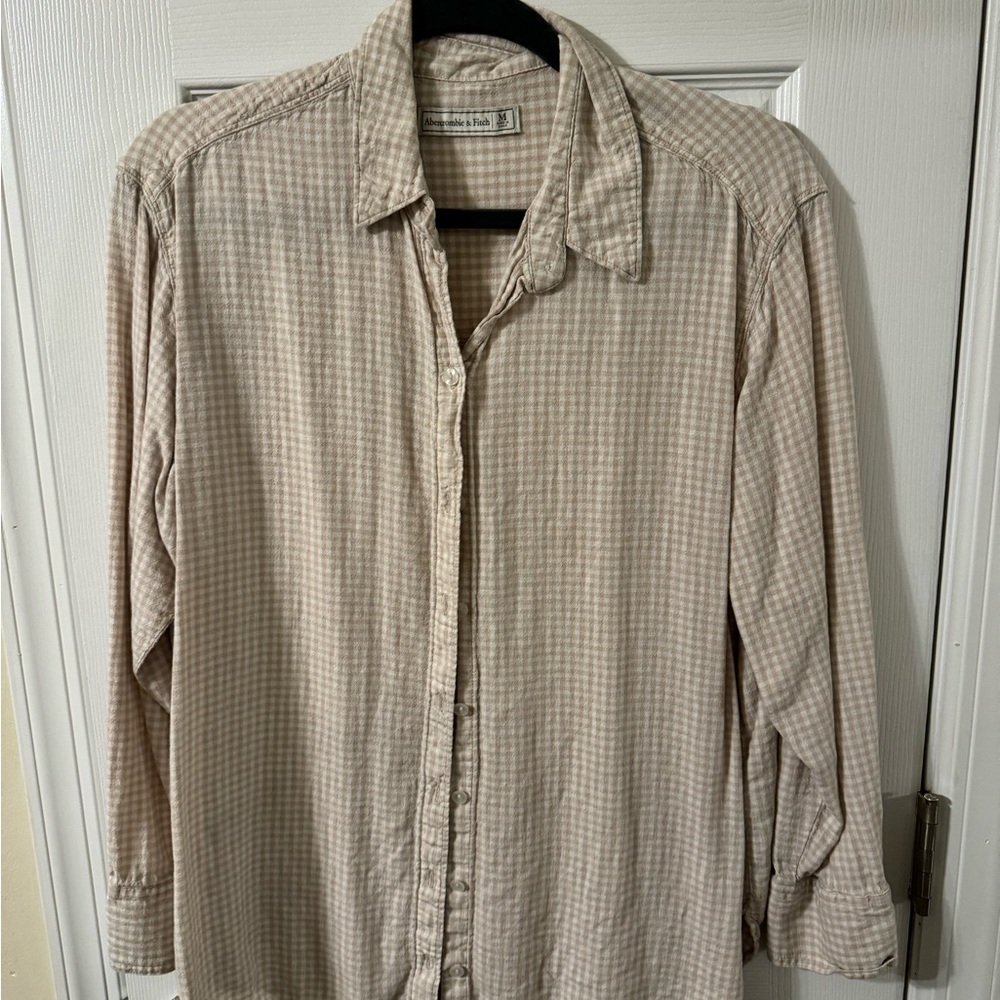 Creen plaid button down